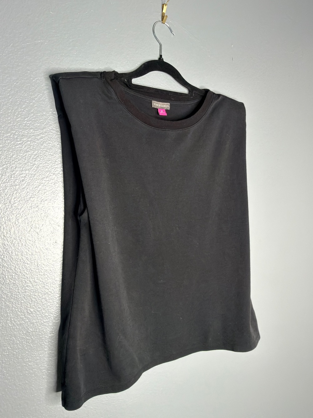 Vince Camuto Black Sleeveless Muscle Tee Shoulder Pads Medium